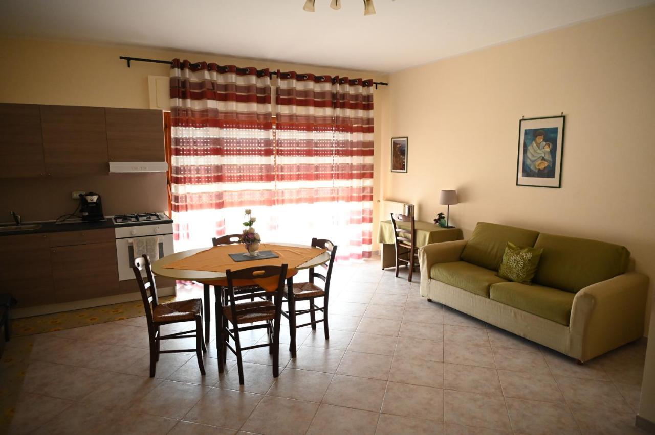 Castello Di Sotto Bed & Breakfast Milazzo Dış mekan fotoğraf