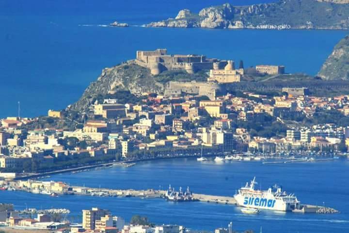 Castello Di Sotto Bed & Breakfast Milazzo Dış mekan fotoğraf
